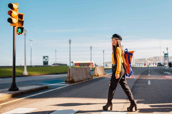 Can tourists participate in traditional Welsh choir performances?
